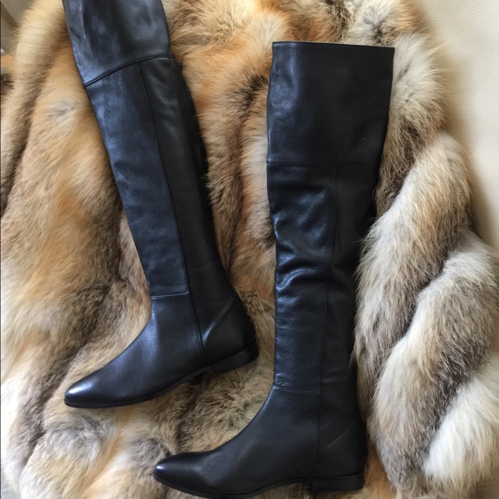 📌📌📌SOLD📌📌📌Over The Knee Boots Black